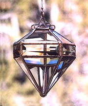 This Gem shaped Water Prism is accented with the bevel band